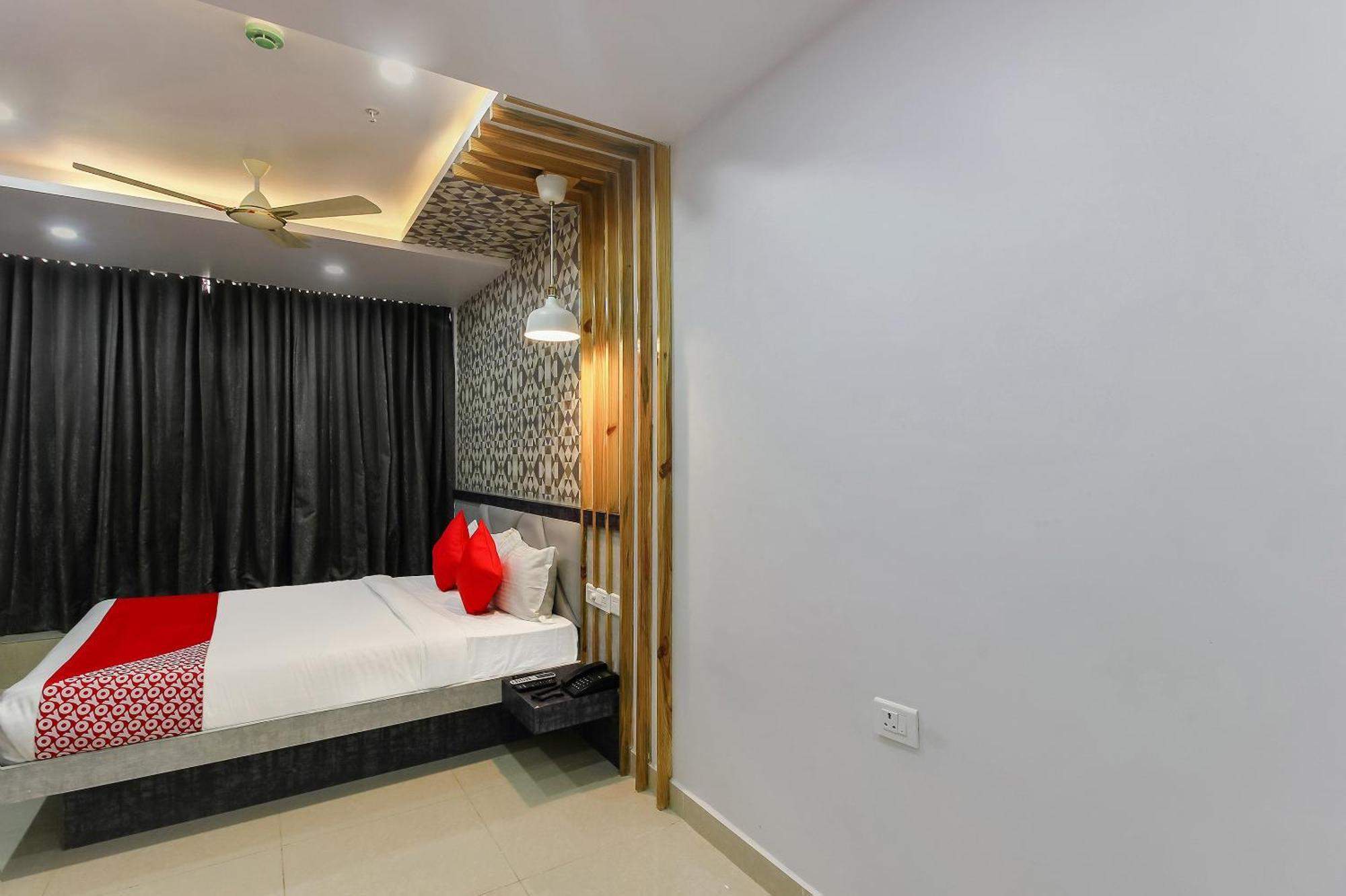 Super Capital O Hoysala Inn سيكَندراباد المظهر الخارجي الصورة